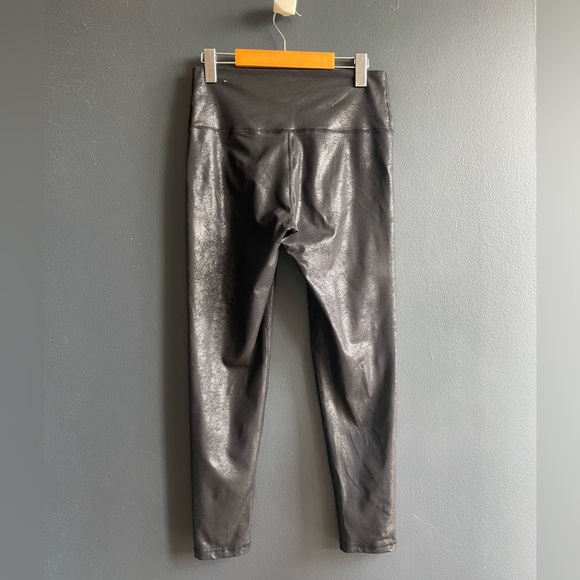 AERIE Offline Cracked Soft Leggings - Picture 3 of 6